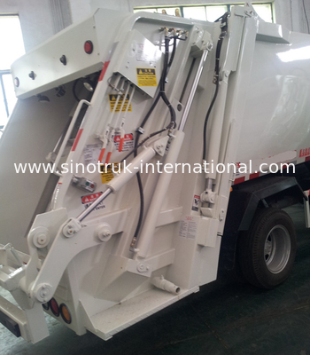 RHD 4X2 Garbage Collection Truck, Commercial Trash Compactor Truck 6CBM