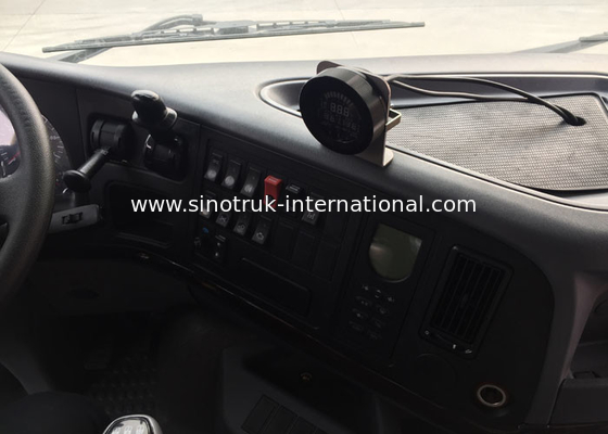 SINOTRUK HOWO Dropside Cargo Commercial Vehicles Truck Chassis LHD 6X4 371HP