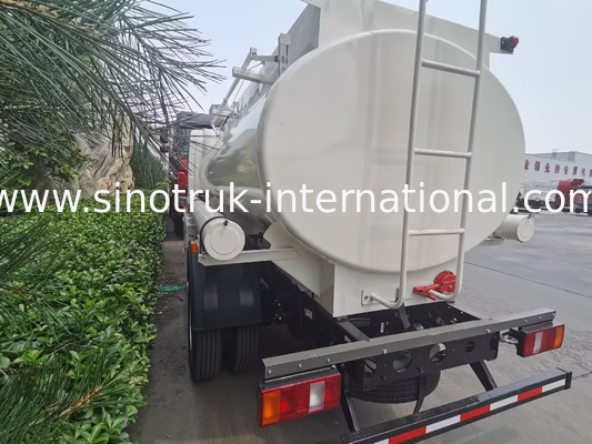 SINOTRUK HOWO 4X2 6 kół Samochód z zbiornikiem oleju 5-6CBM