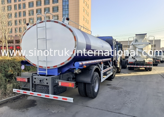 SINOTRUK HOWO Cisterna wodna 4x2 RHD 300HP 10CBM do trwałego transportu wody