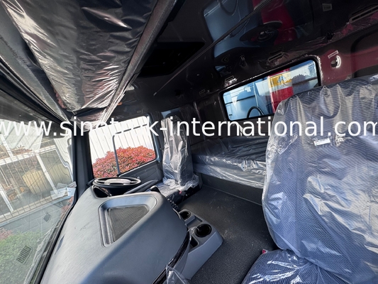SINOTRUK HOWO Podwozie ciężarówki SINOTRUK Silnik 371HP 6 × 4 RHD Z światłem ostrzegawczym Zastosowany w ciężarówkach z ładunkiem ciężarówki z wodą