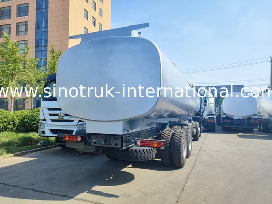 Ciężki wóz HOWO 8*4 400KM LHD Ciężarówka paliwowa 40CBM System podwójny zbiornik do dystrybucji paliwa na duże odległości