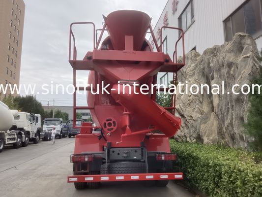 Red HOWO 8*4 Concrete Mixer: 371 Horsepower & Super-Large Loading Capacity