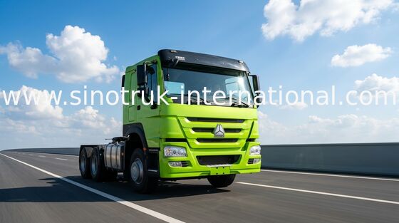 Przyczepa z głowicą ciągnika do transportu logistycznego na długich i krótkich dystansach