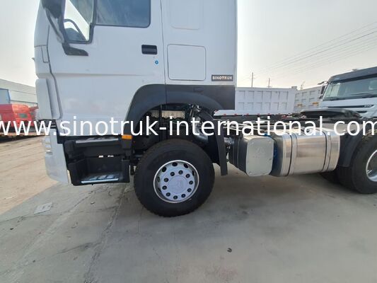HOWO A7 Used Tractor Truck LHD 6X4 Euro 2 371 HP With Power Assisted Hydraulic Steering White