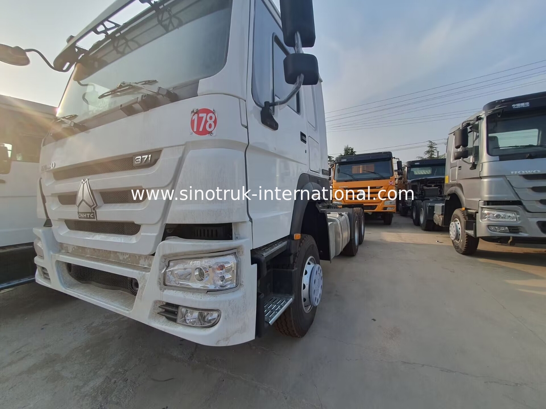 HOWO A7 Używany wózek ciągnikowy LHD 6X4 Euro 2 371 KM z napędem hydraulicznym