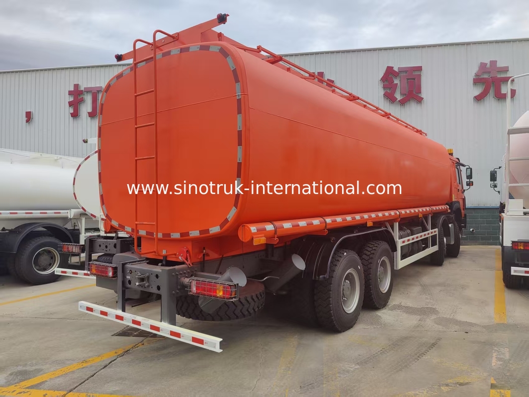 SINOTRUK 400Hp Oil Transport Tanker  High-Performance Option for All Oil Delivery Needs