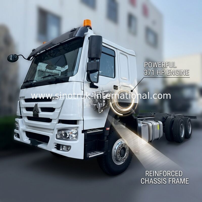 SINOTRUK HOWO Podwozie ciężarówki SINOTRUK Silnik 371HP 6 × 4 RHD Z światłem ostrzegawczym Zastosowany w ciężarówkach z ładunkiem ciężarówki z wodą