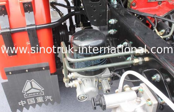 LHD 4X2 Drive Type Cargo Box Truck Euro 2 / Light Duty Cargo Truck