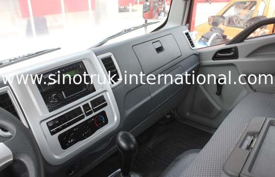 LHD 4X2 Drive Type Cargo Box Truck Euro 2 / Light Duty Cargo Truck