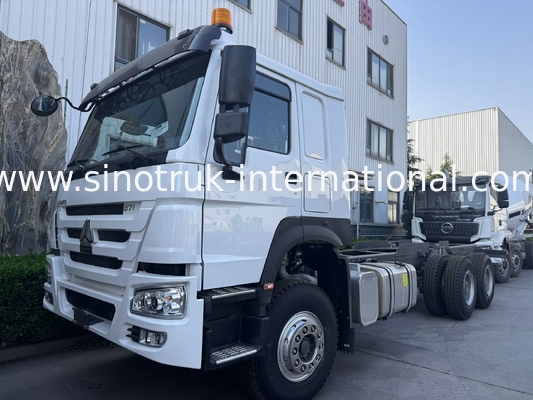 SINOTRUK HOWO Podwozie ciężarówki SINOTRUK Silnik 371HP 6 × 4 RHD Z światłem ostrzegawczym Zastosowany w ciężarówkach z ładunkiem ciężarówki z wodą